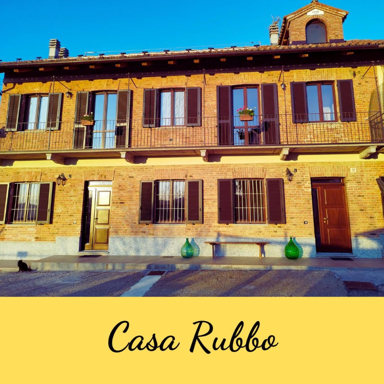 Casa Rubbo - Appartamento In Collina 'Monviso' Alba  Esterno foto