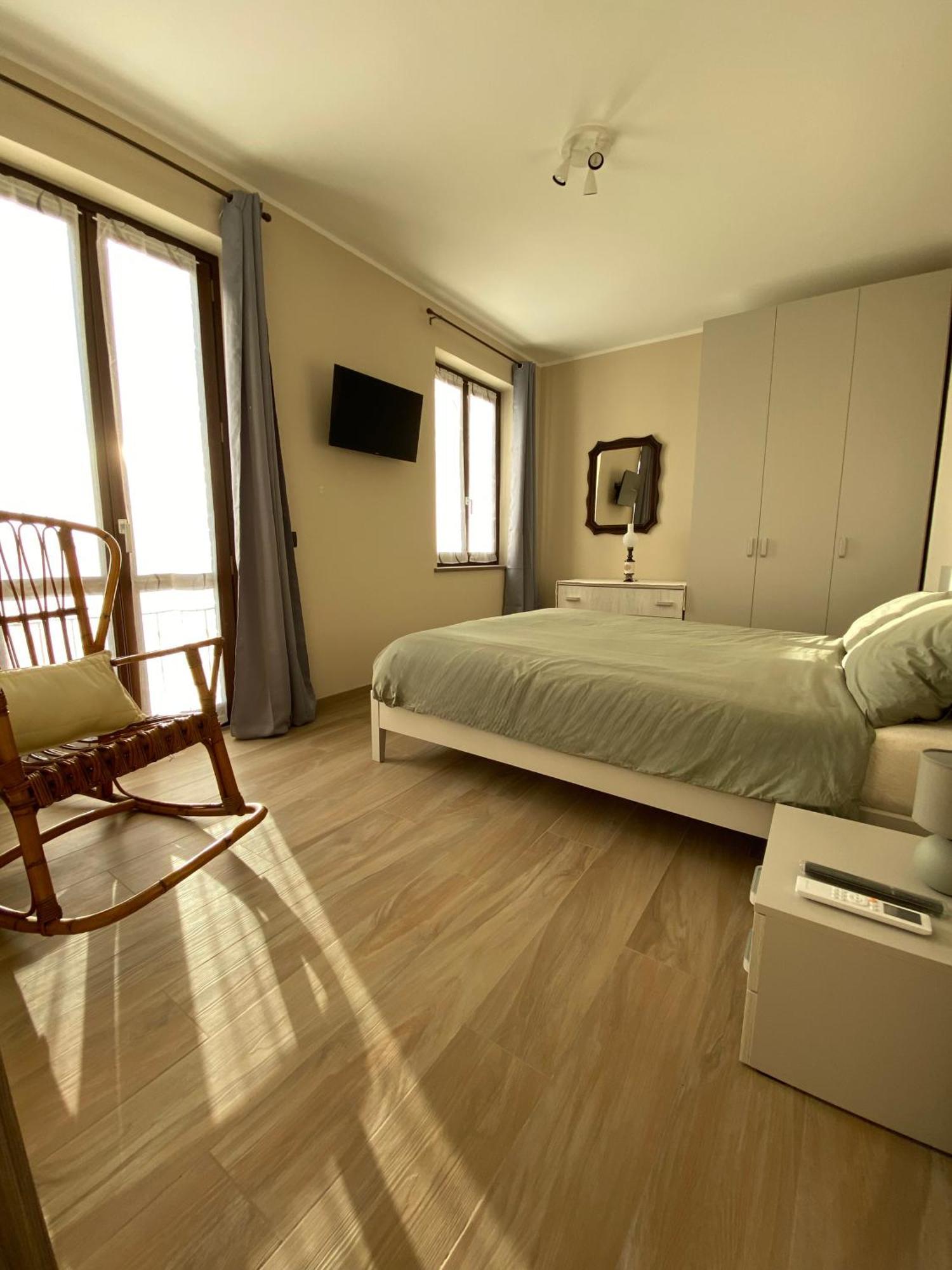 Casa Rubbo - Appartamento In Collina 'Monviso' Alba  Esterno foto