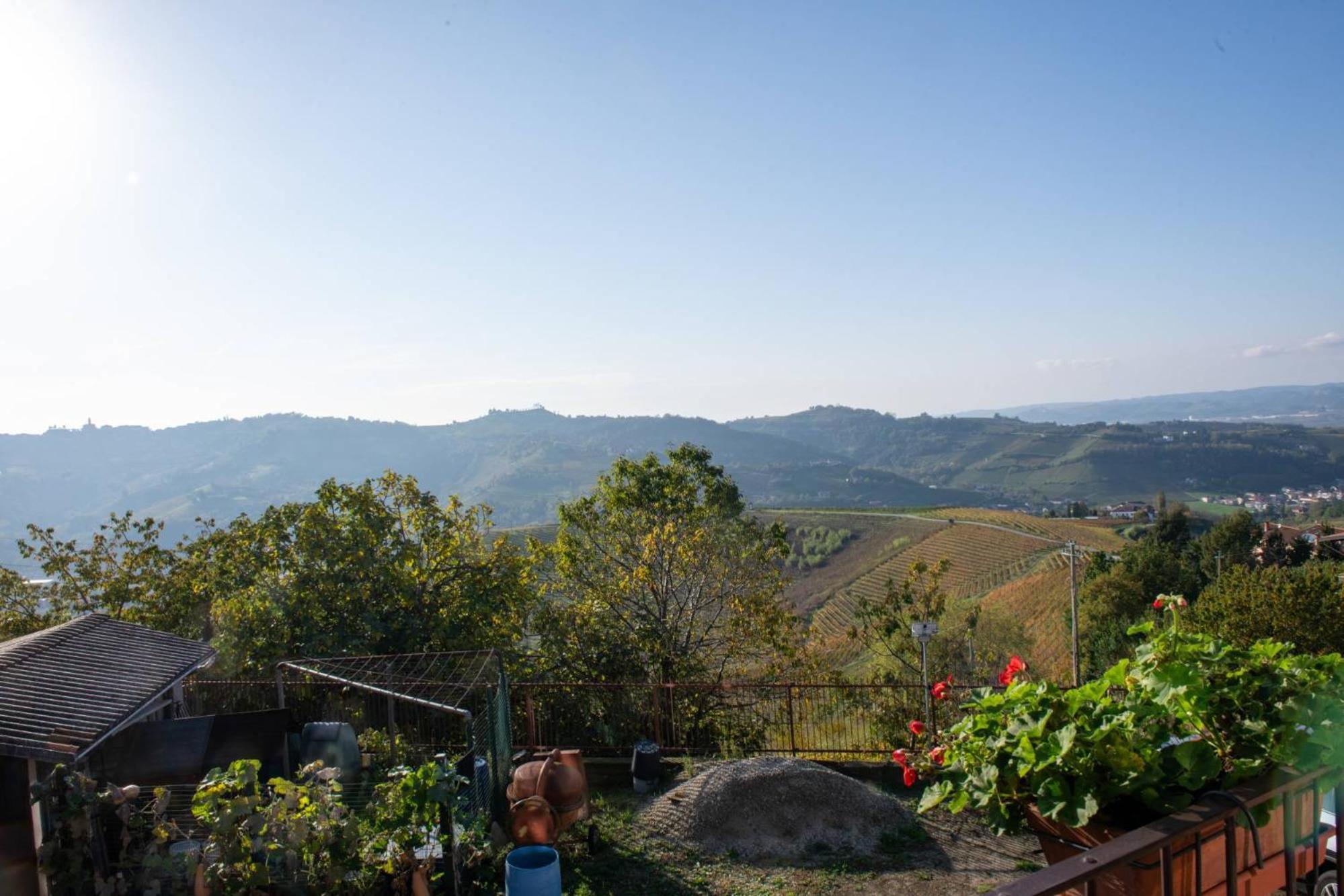 Casa Rubbo - Appartamento In Collina 'Monviso' Alba  Esterno foto