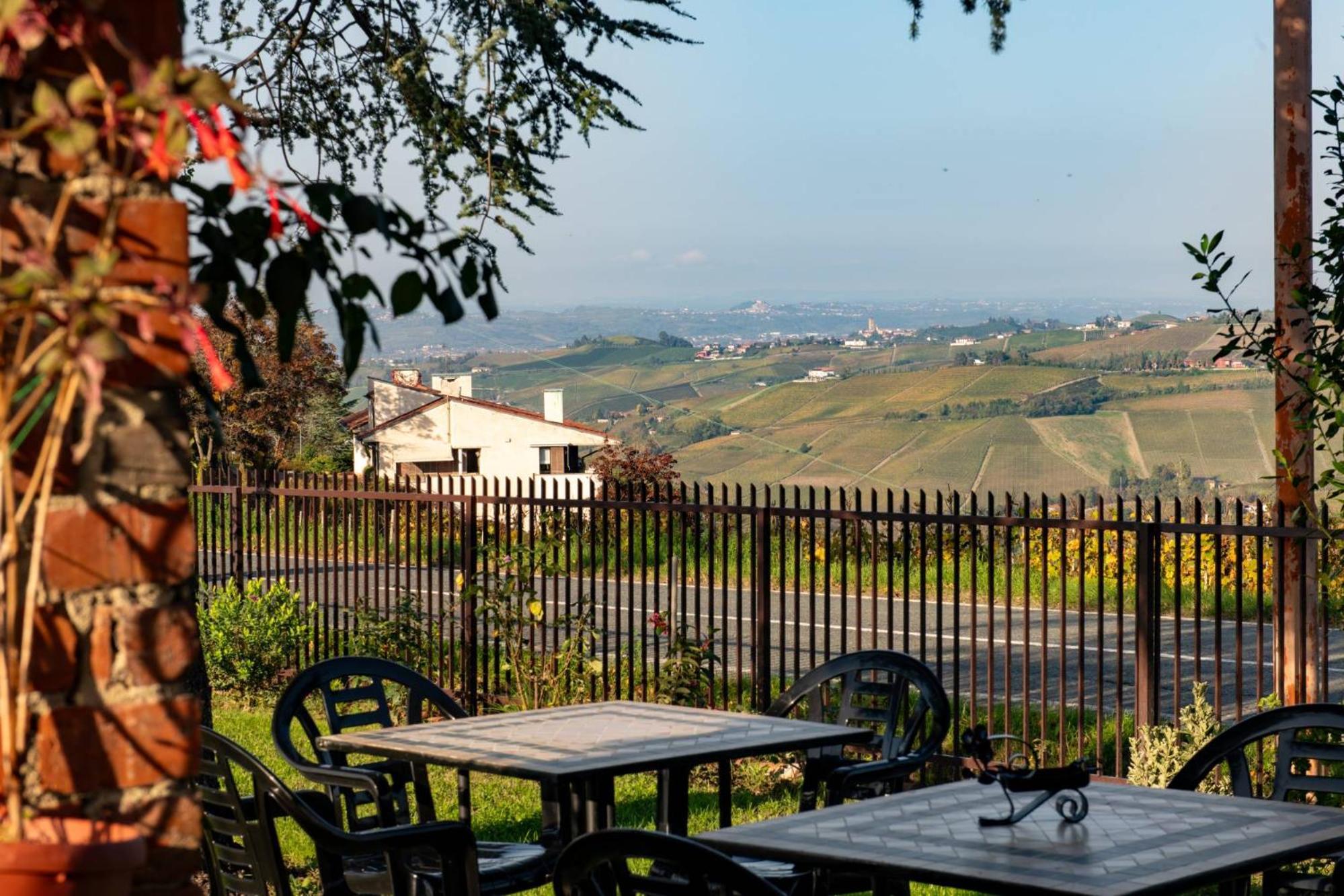Casa Rubbo - Appartamento In Collina 'Monviso' Alba  Esterno foto